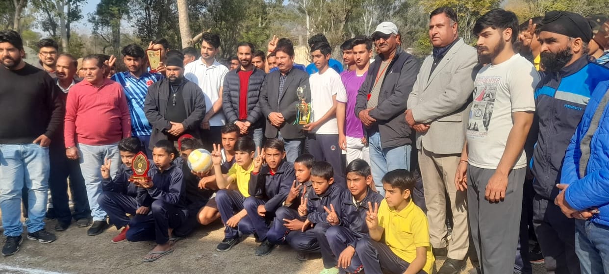 Nowshera won the volleyball match by 3-2 sets