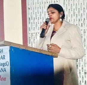 Mukesh Yadgar Samiti celebrated the festival of Lohri by singing songs