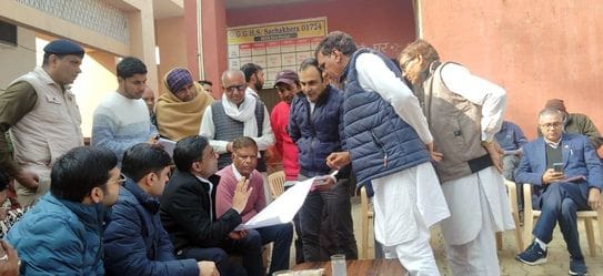 DC reached Sacha Kheda village and listened to the problems of the villagers.