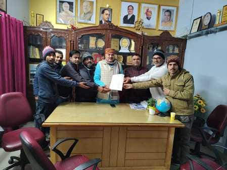 Employees union submitted memorandum to MLA