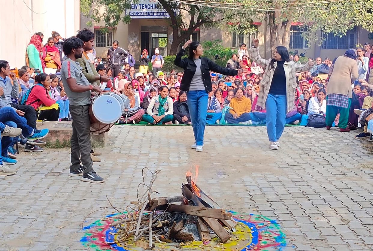 Girls students won applause by presenting Punjabi and Haryanvi dance.