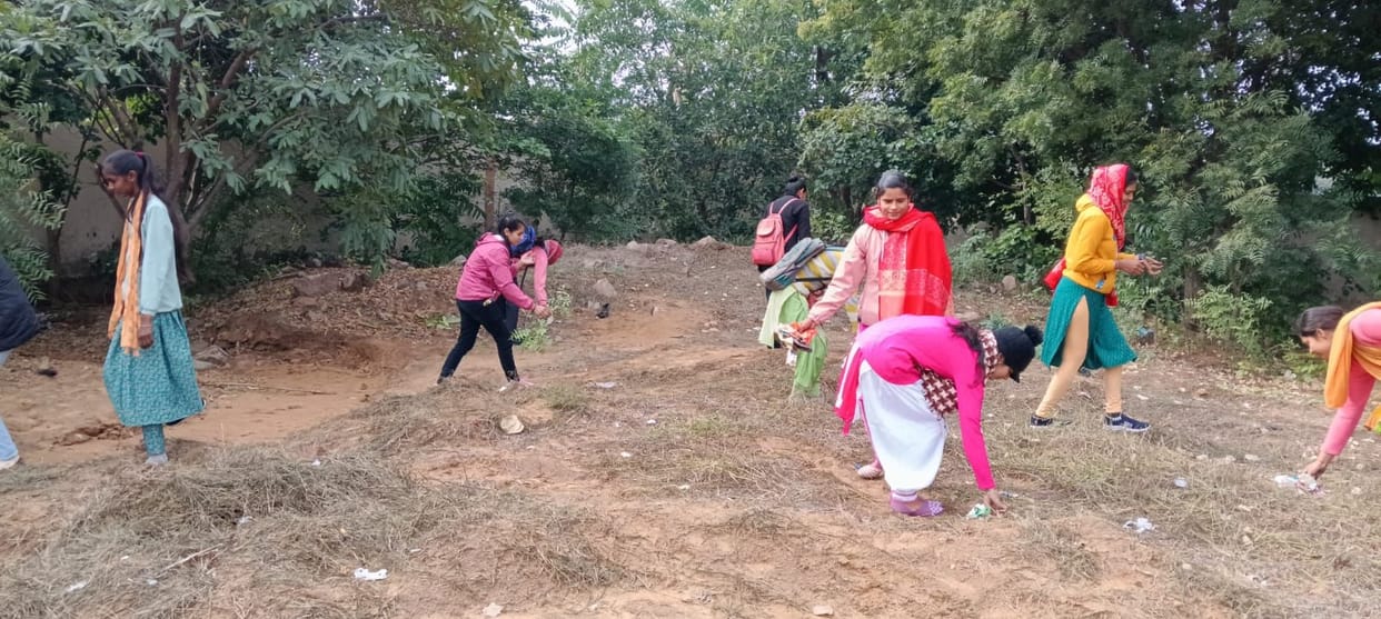 Girls should keep the campus clean as if they are home.