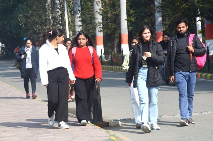 After many days the sun shines brightly, temperature crosses 20