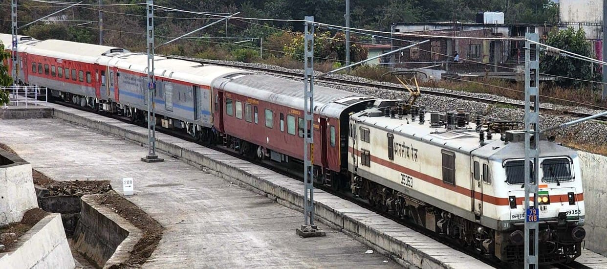 Railways has made special arrangements for coming and going in Maha Kumbh 2025 special trains are being run