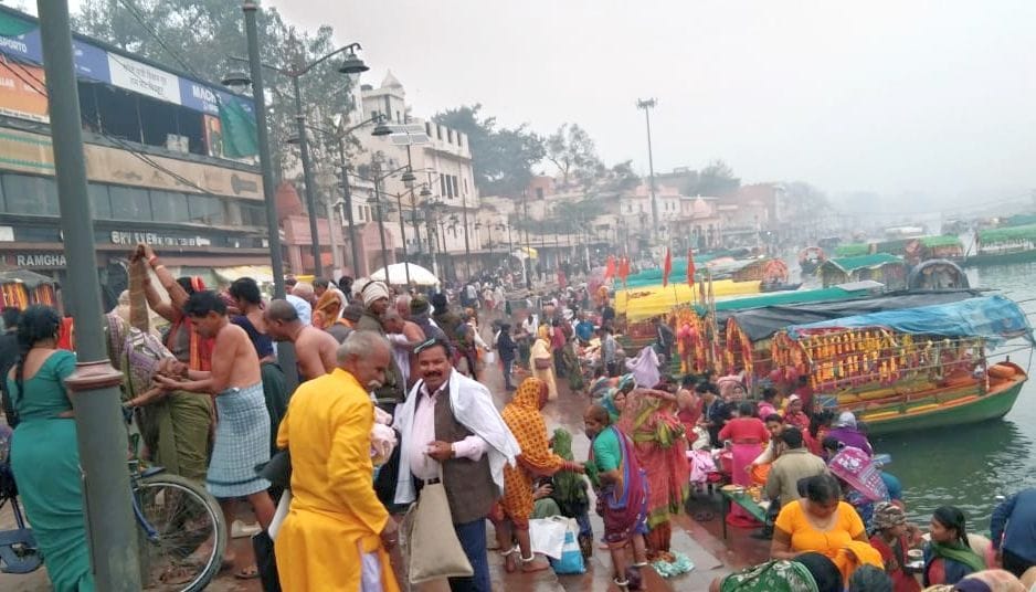 More than one lakh devotees took a dip in Mandakini on the full moon day