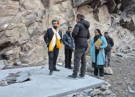Deputy Commissioner inspected the under construction Ralli Go Sadan and garbage plant Powari.