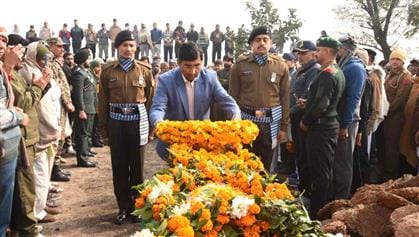 Havildar Harvinder of Bhalaith, who was sacrificed in Assam, merged into Panchatatva.