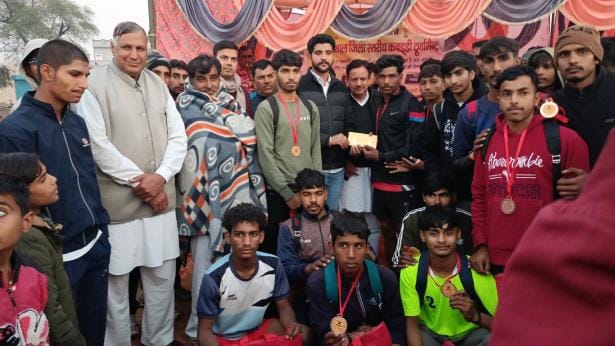 The team of Nejia Kheda won the district level Kabaddi competition