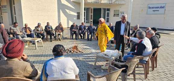 Senior Citizens Club celebrated Lohri and Makar Sankranti festival