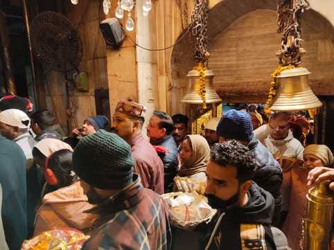 15000 devotees visited Maa Chintpurni on Makar Sankranti