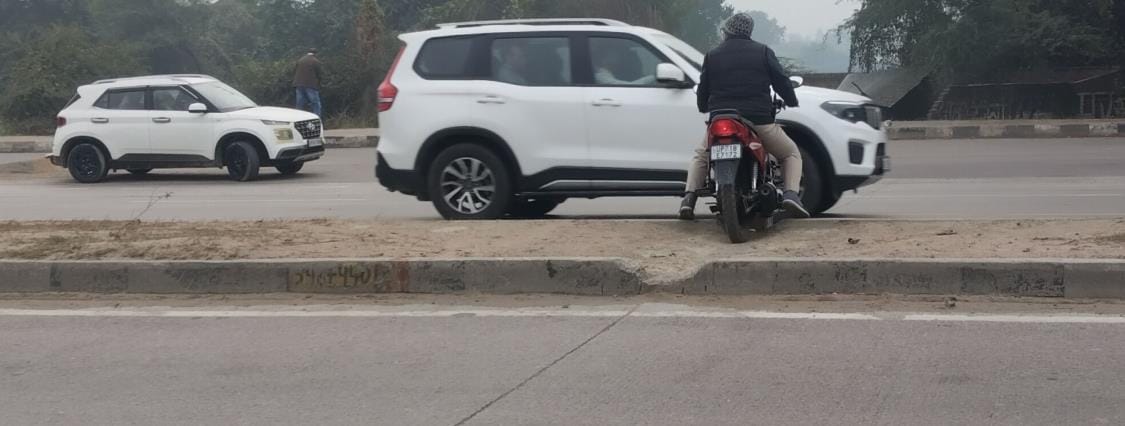 10 illegal cuts in 5 kilometers, possibility of accidents in fog