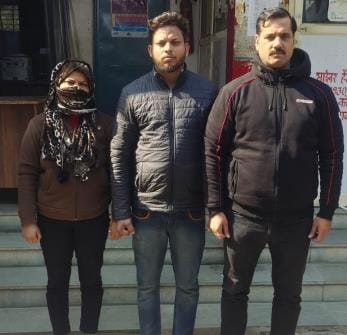 Prostitution was going on in spa center in Vaishali, police raided