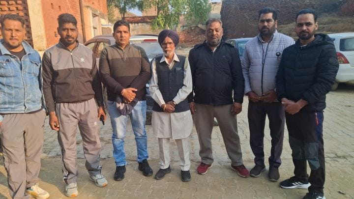 Deputy Pradhan lodged a complaint against AAP councilor