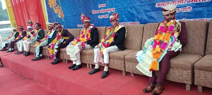 21 couples got married in a mass marriage ceremony