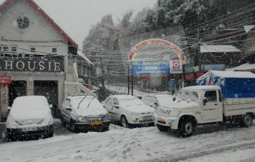 Snowfall causes darkness in 250 villages, 54 connecting roads, 47 transformers shut down