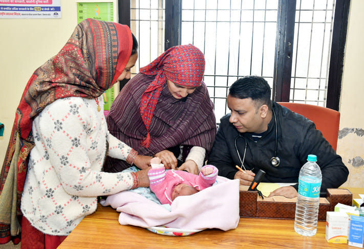 Cold is affecting children, four to five pneumonia patients are reaching the hospital every day.