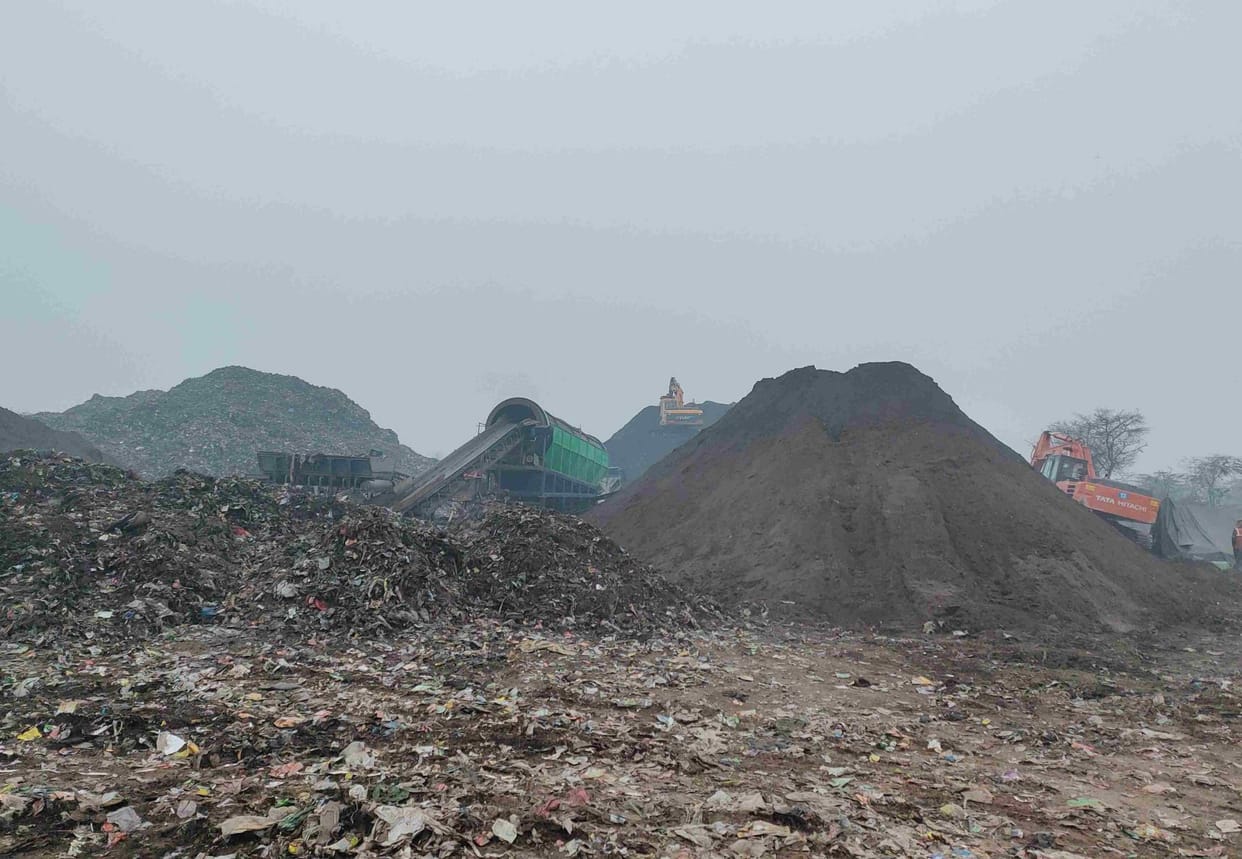 NGT team did inspection... Municipal Corporation will have to remove the mountain of old garbage by March