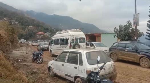 It took two hours to travel two kilometers