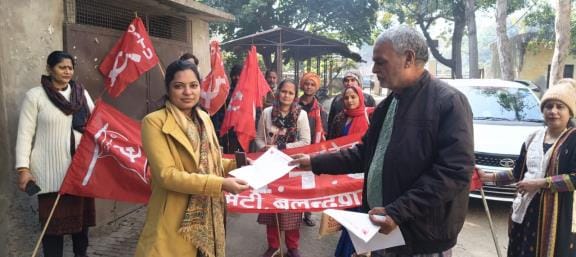 Poor farmers of the state were ruined under Yogi government: Subhashini Ali