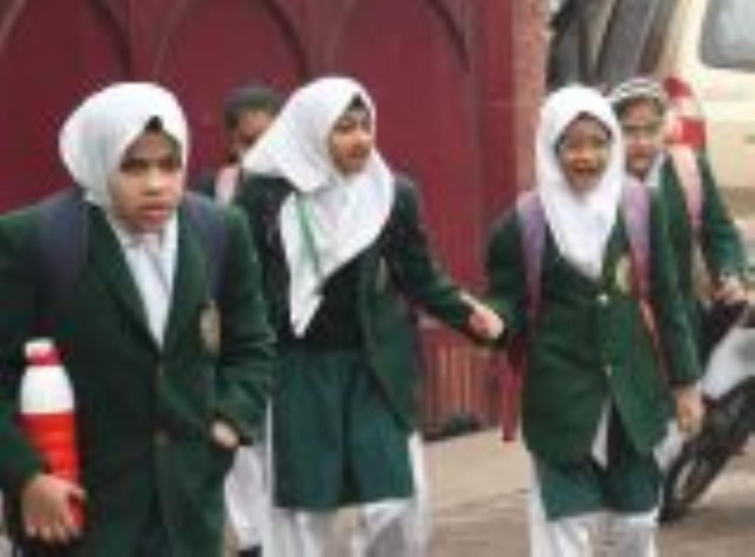 Government schools closed again as soon as they opened, private ones will remain open