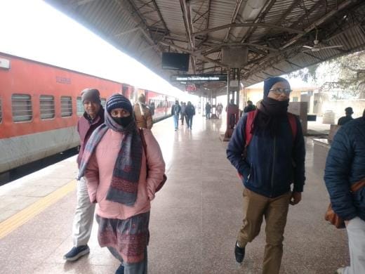 Trains are unable to pick up speed due to fog