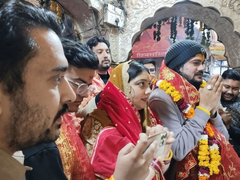 Singer Hansraj Raghuvanshi attended the court of Mata Chintpurni.