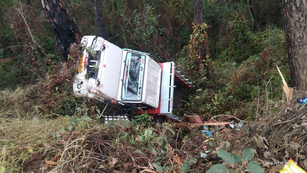 Son-in-law created a ruckus at in-laws' house at night, left the house in anger, dropped the jeep in the drain