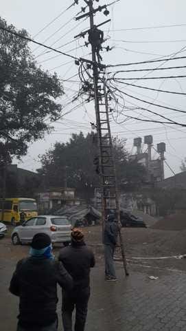 Electricity supply remained disrupted in many localities of the city