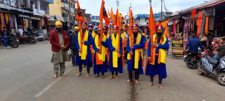 Procession taken out on the birth anniversary of Guru Gobind Singh