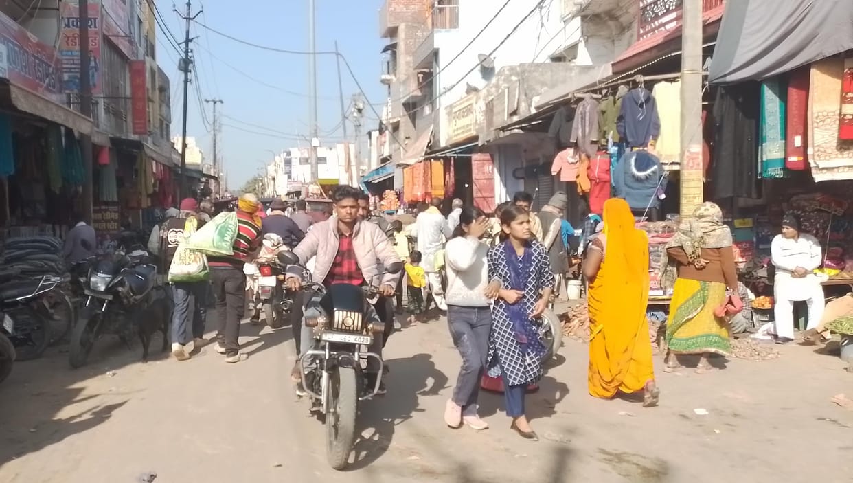 Encroachment made it difficult for pedestrians to walk