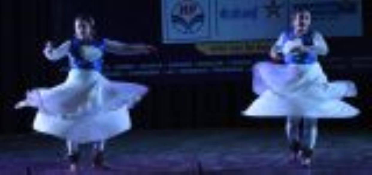Colors of culture scattered in International Arts Festival
