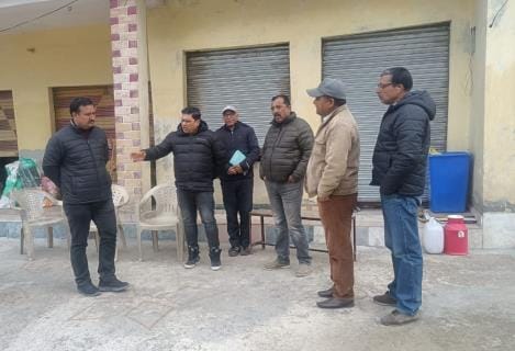 Team reached Madhdhar, distributed medicines-ORS