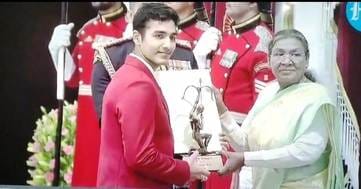 Squash player Abhay got Arjun Award he deep connection with Nawabganj of Bareilly