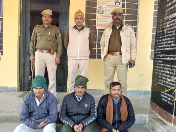 vyaapaaree ke 65 laakh va kaar lootane ka mukhy aaropee chaalak ka dost nikala