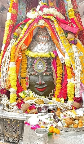 Today Baba Mahakal gave darshan in the form of Shri Krishna in Bhasma Aarti