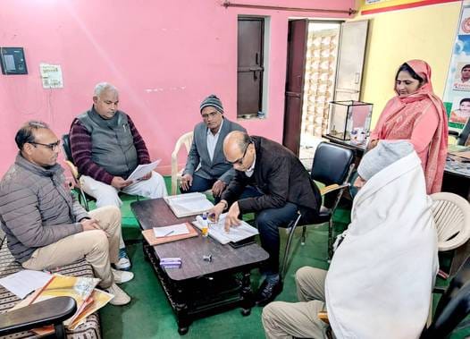 Chief Minister's flying squad took action, found last month's cash book incomplete, no irregularities found in mid-day meal