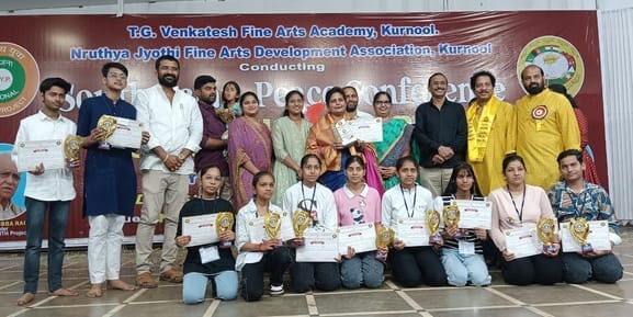Students showed Haryanvi glimpse in National Cultural Youth Festival