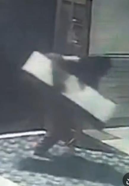 Thief stole donation box from Gurudwara, incident captured in CCTV
