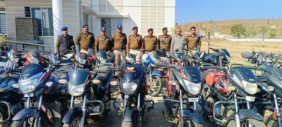 Chhindwara news Three friends stole 20 bikes, Kundipura police reveal