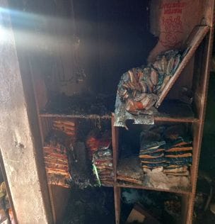Fire breaks out in grocery store,