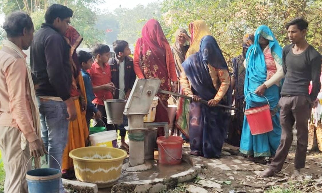 Instead of disconnecting the defaulters, electricity was cut in three villages, consumers upset