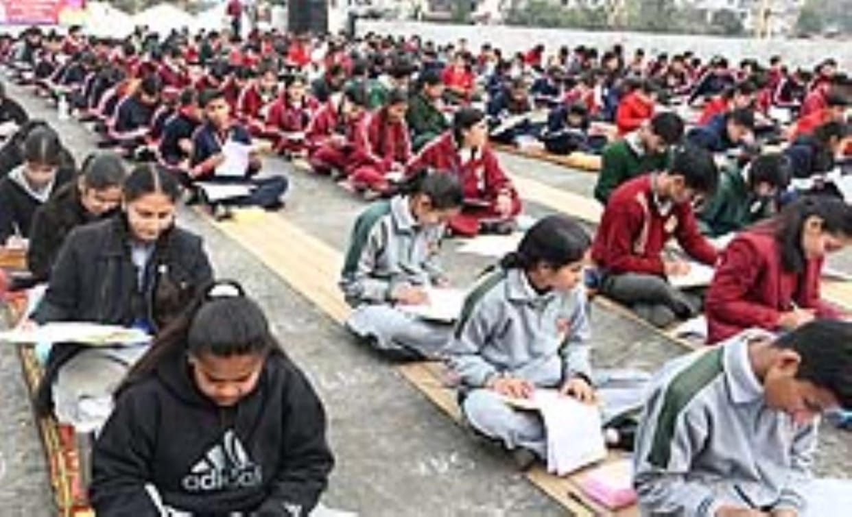 300 children gave religious quiz exam in Bhuli.