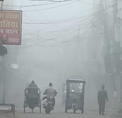 Dense fog in the afternoon, no respite from cold wind even in sunlight