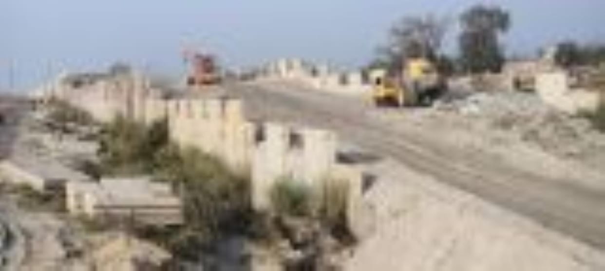 Construction of ring road in limbo, people struggling with traffic jam