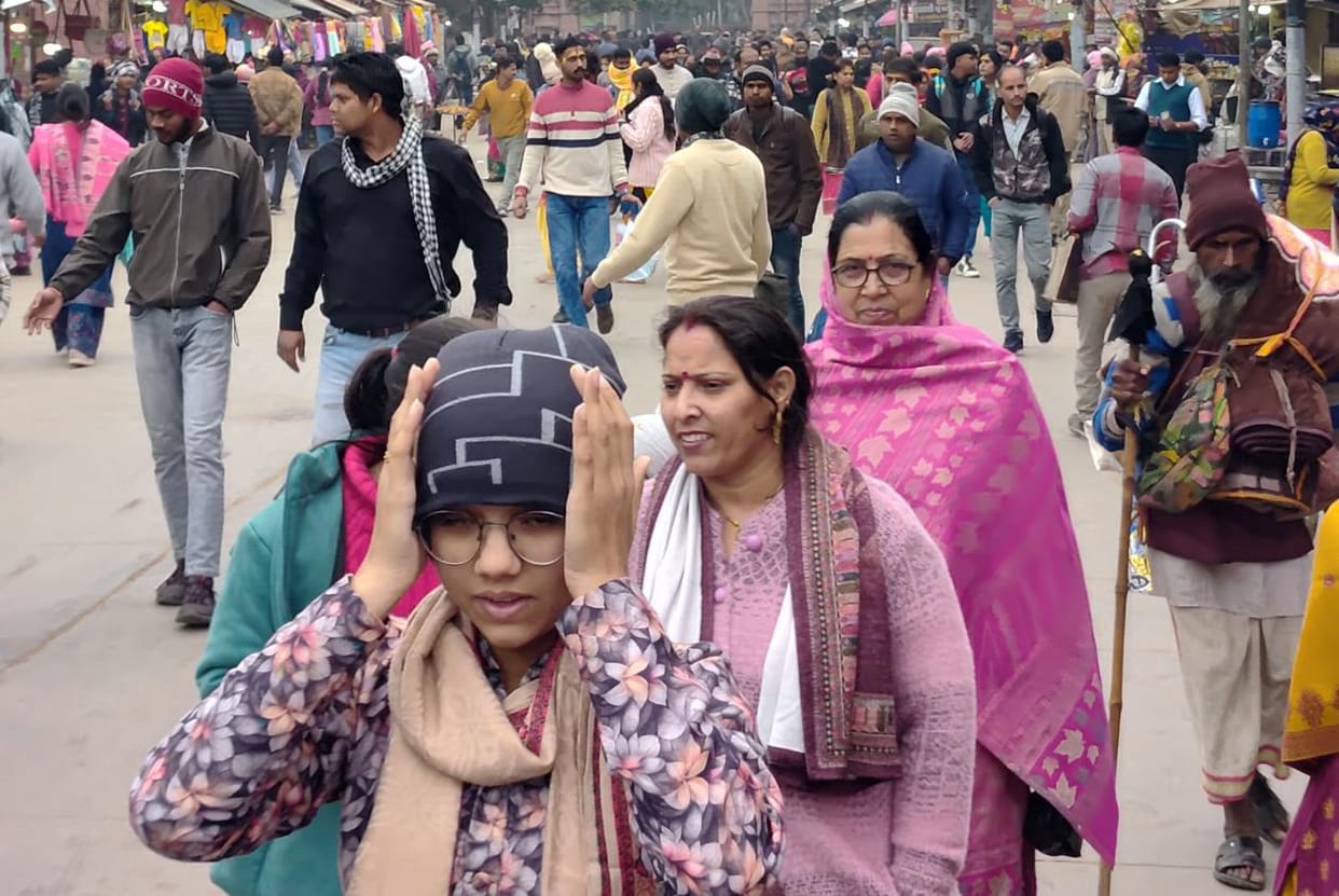barpheelee hava se chubhane lagee sardee, badhee thand