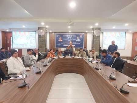 35974 housewives of 69 villages distributed in Vikas Bhawan