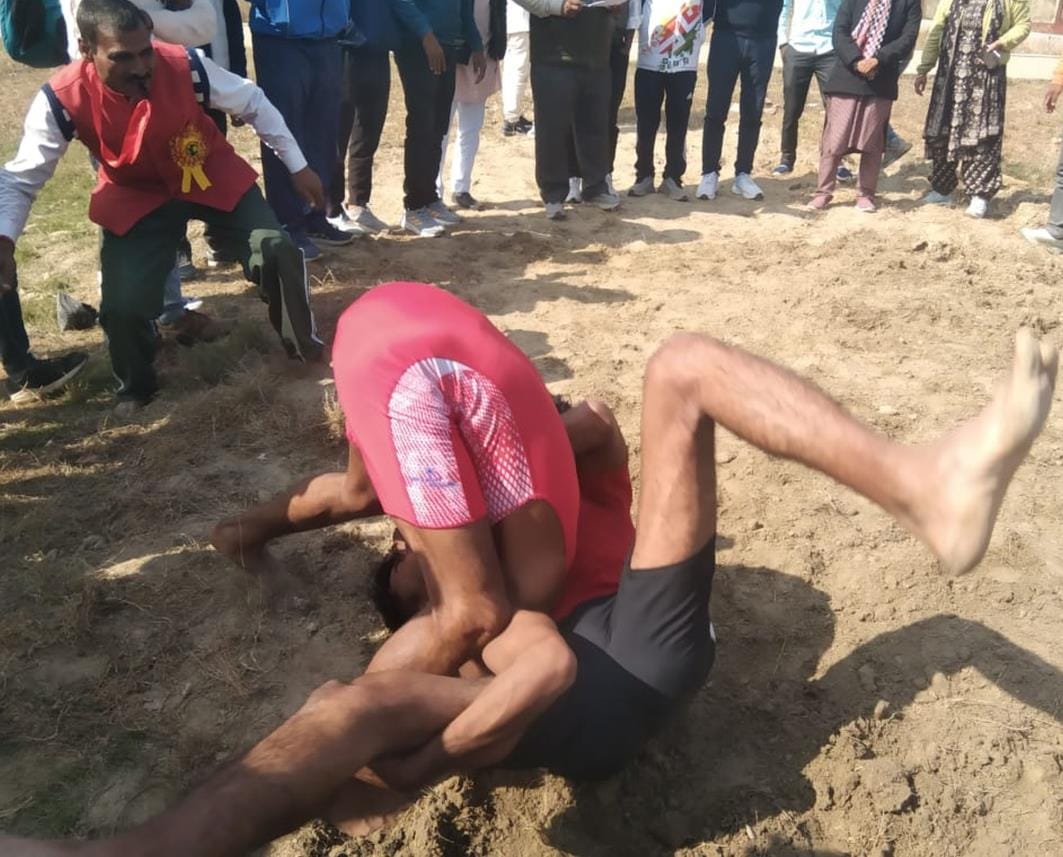 Chandni, Mandvi, Kuldeep won in wrestling