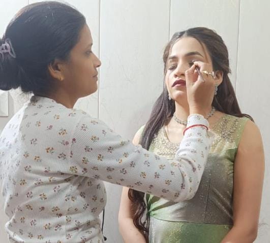 Demand for makeup artist increased, booking of beauty parlors full