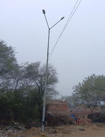 Street lights extinguished in Bawanikheda, goods being stolen