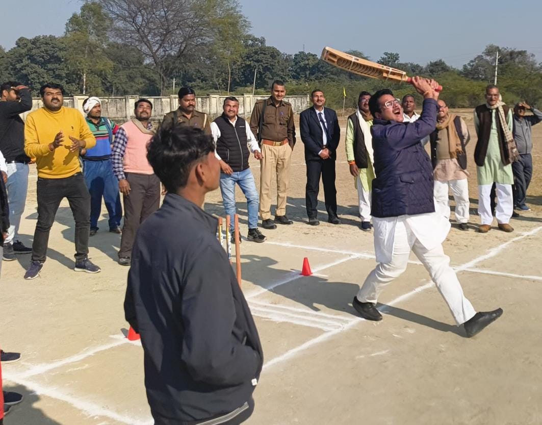 MLA hit a six on the first ball itself